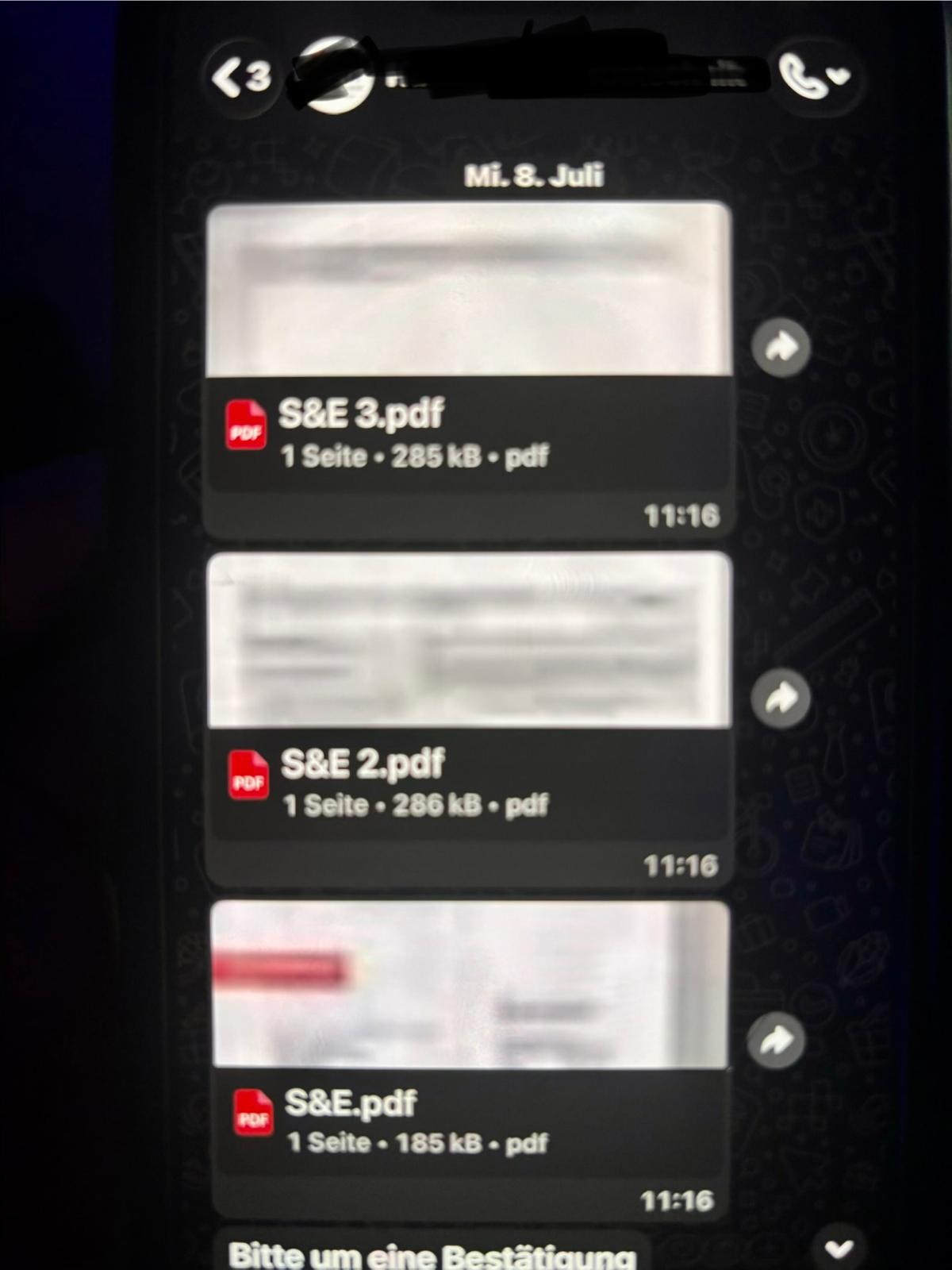 WhatsApp-Chat mit PDF-Unterlagen eines Betriebs